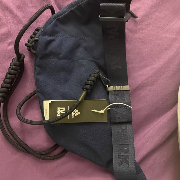 Ivy Park Rodeo Fanny pack - Picture 2 of 4